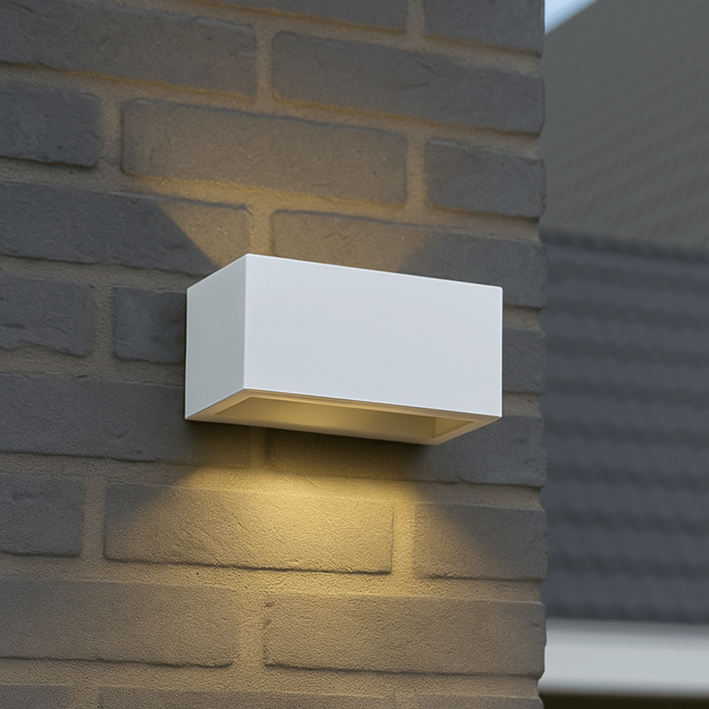 Lumo Recta Wit - Wandarmatuur zonder lichtbron - Excl 2xG9 - IP65 Wandlampen led.gl