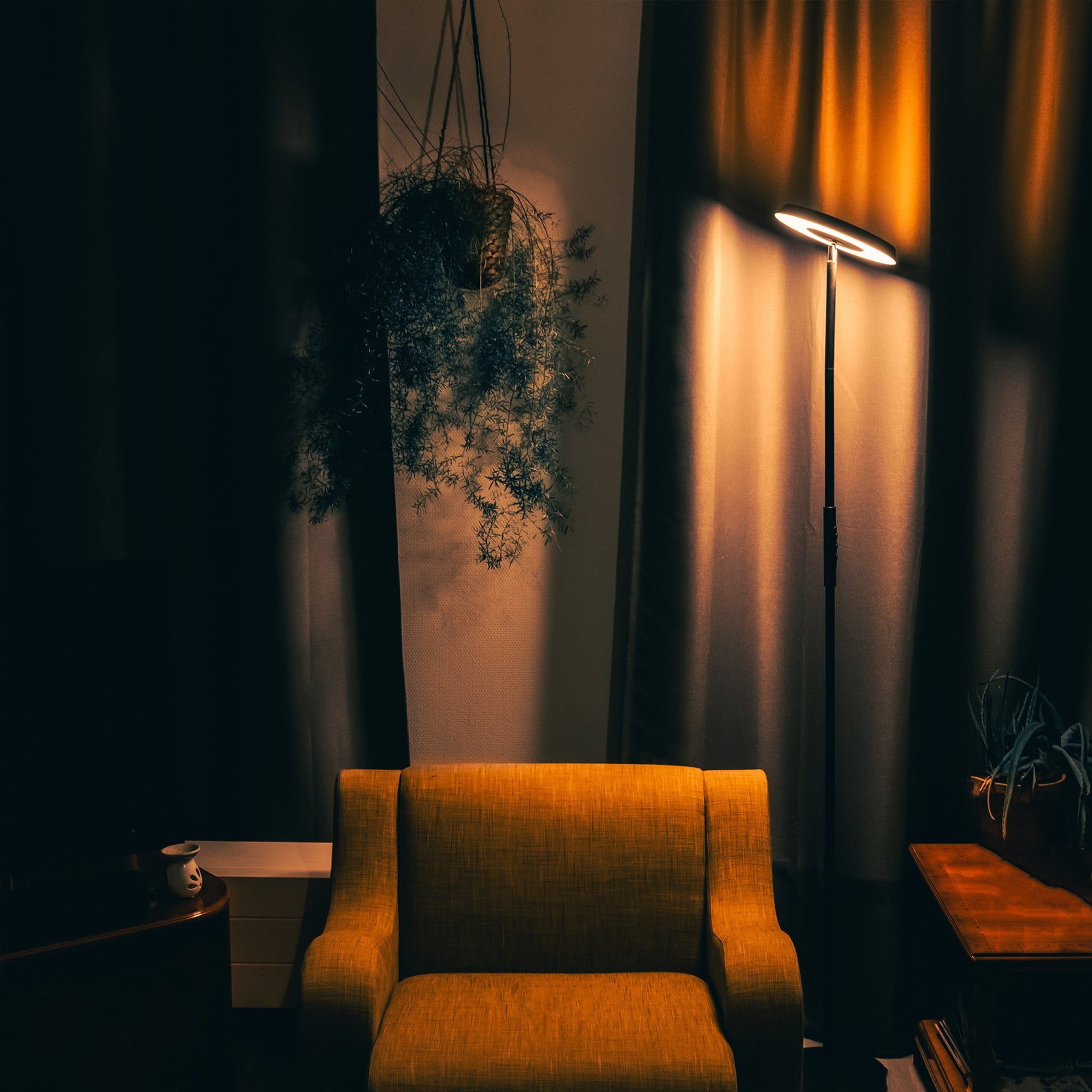 Ambient LED Vloerlamp - White & Color - Schijnt naar beneden en boven - Bedienbaar met App Vloerlampen led.gl