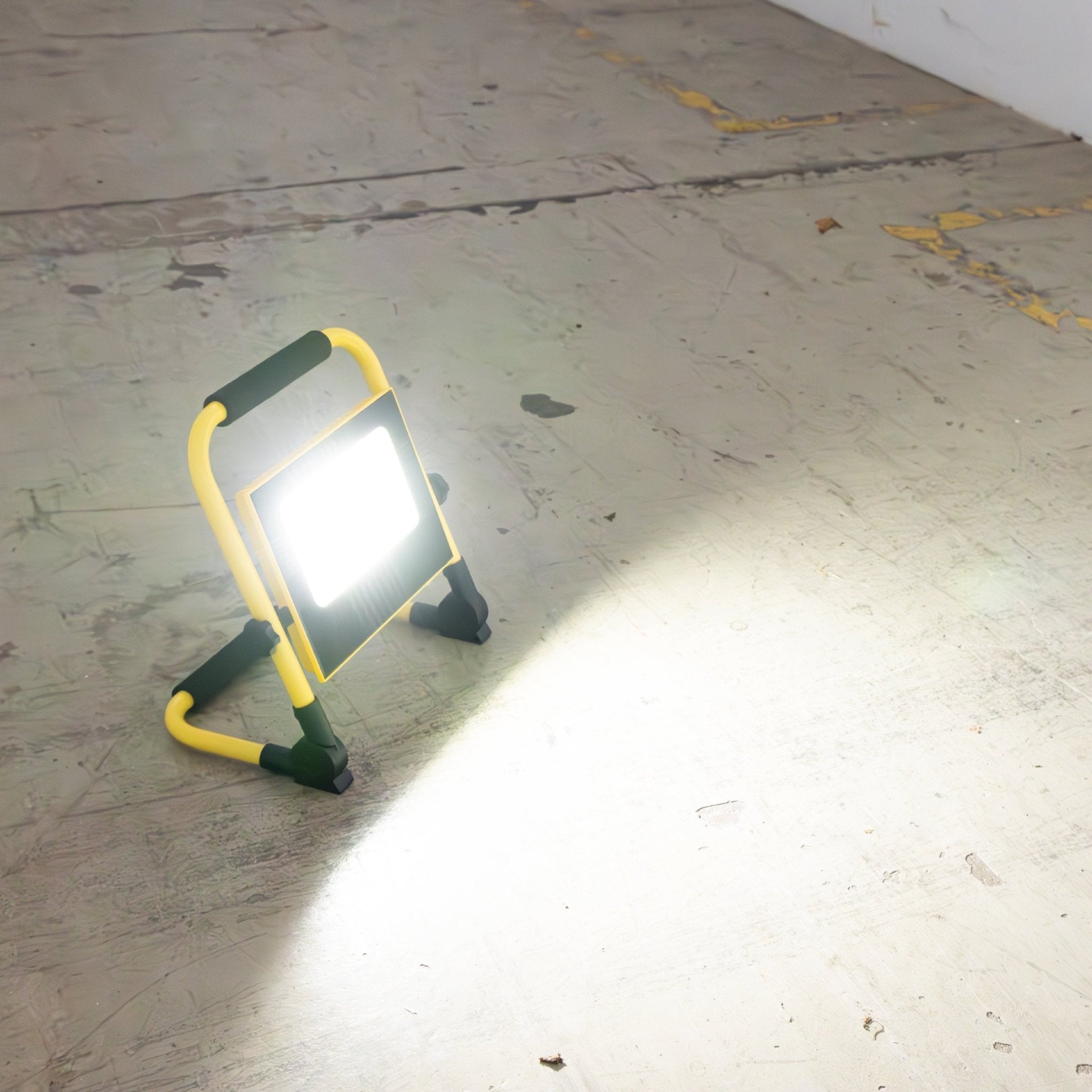 LED's Work Bouwlamp 1400 - Inklapbaar & Draaibaar - Stof- en waterbestendig - 20W Werklampen led.gl