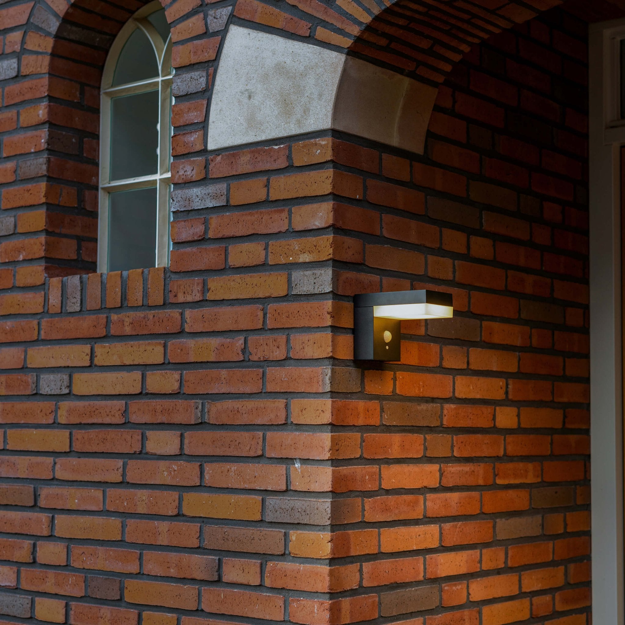 LED's Light RVS Solar LED Muurlamp met Bewegingssensor - Draadloos - Vierkant - 3 standen - Zwart Buitenlampen led.gl