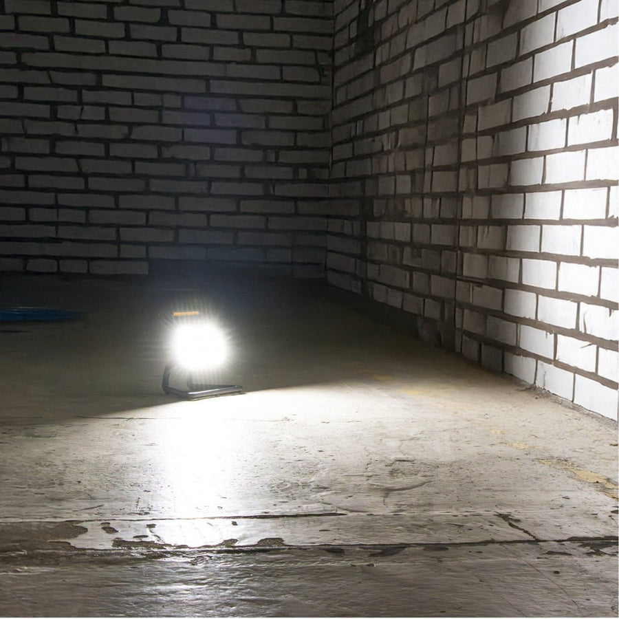 LED's Work LED oplaadbare Bouwlamp 20W 2000lm - Werkt draadloos op accu - Stof- en waterdicht - Inklapbaar Bouwlampen led.gl