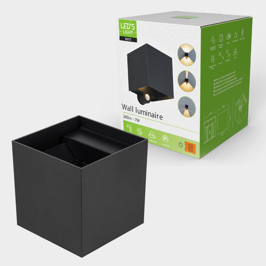 Lumo Qube Sensor Wandlamp Buitenlamp met lichtbron - 380lm 1800K - Zwart Wandlampen led.gl