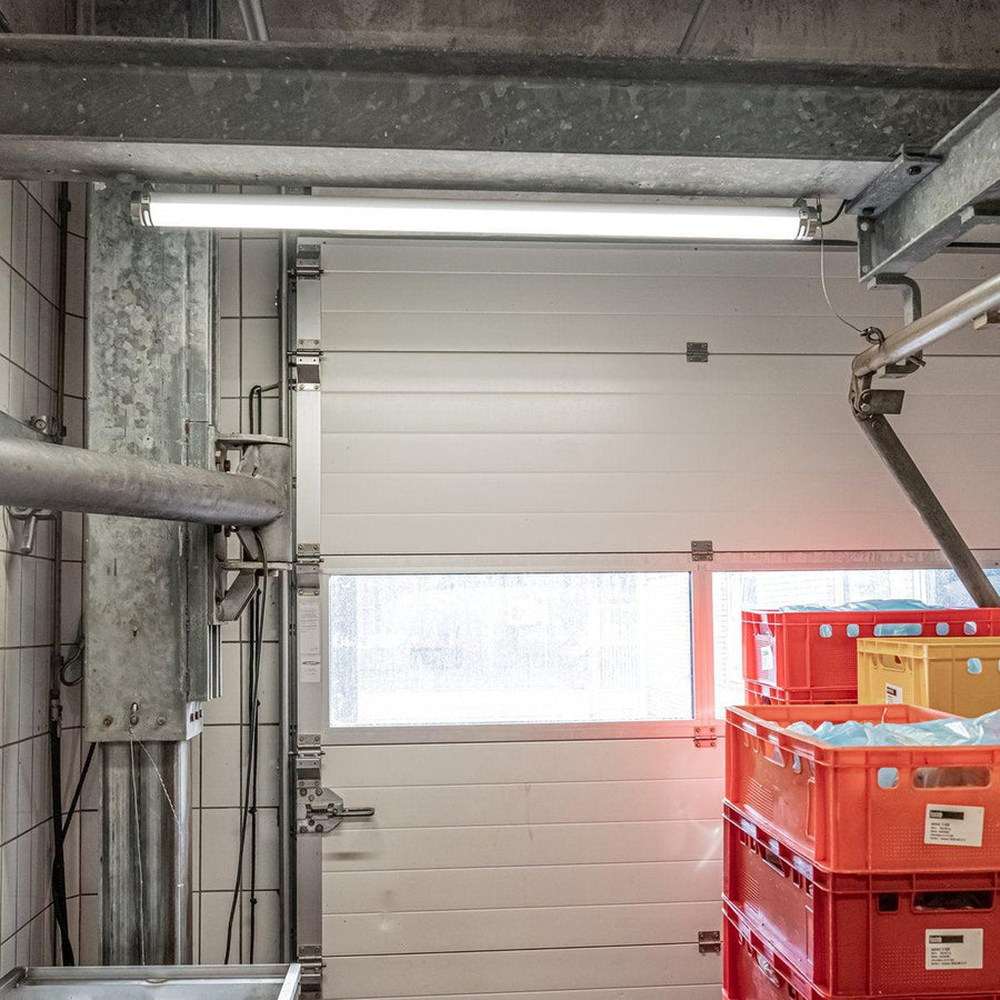 FarmPro LED TL armatuur 150 cm - Agrarische LED TL verlichting - Ammoniak- en waterbestendig - IP69K TL verlichting led.gl