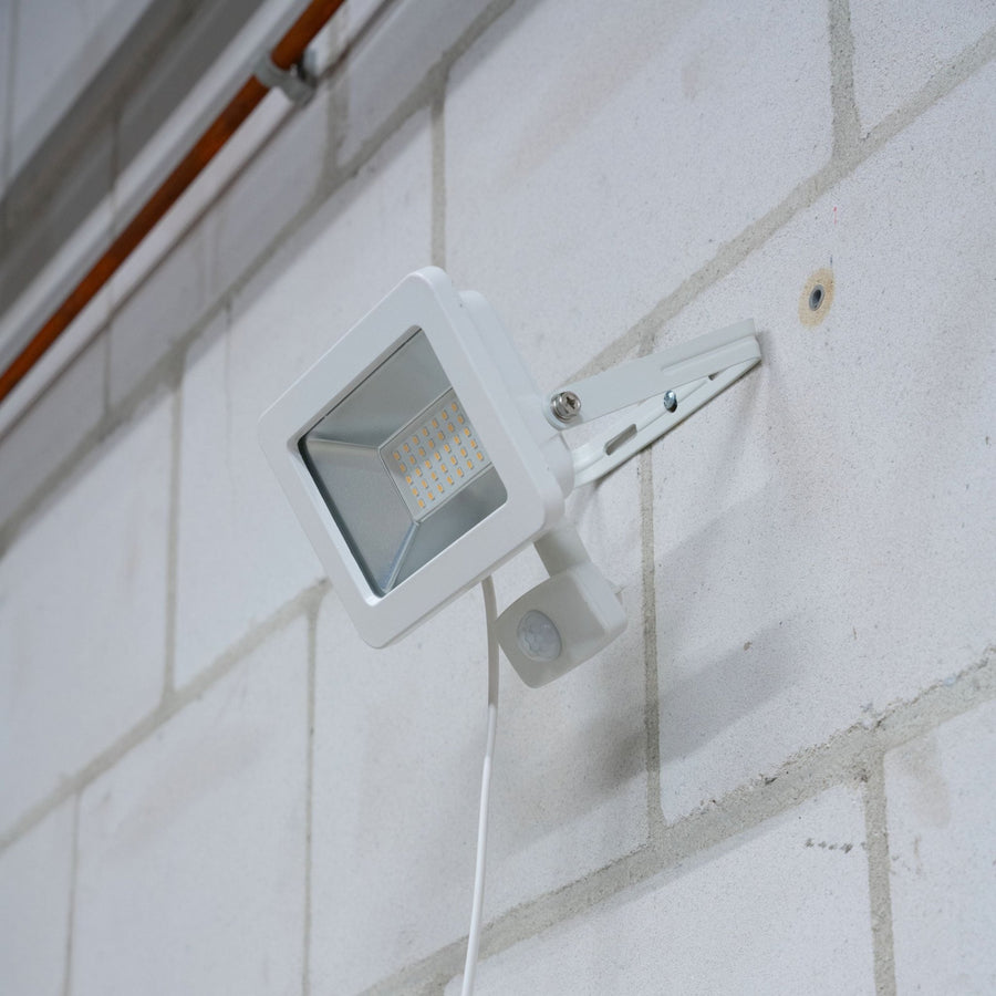 LED's Light Floodlight 3300 - Met licht- en bewegingssensor - Binnen & Buiten - 30W - Wit Schijnwerpers led.gl