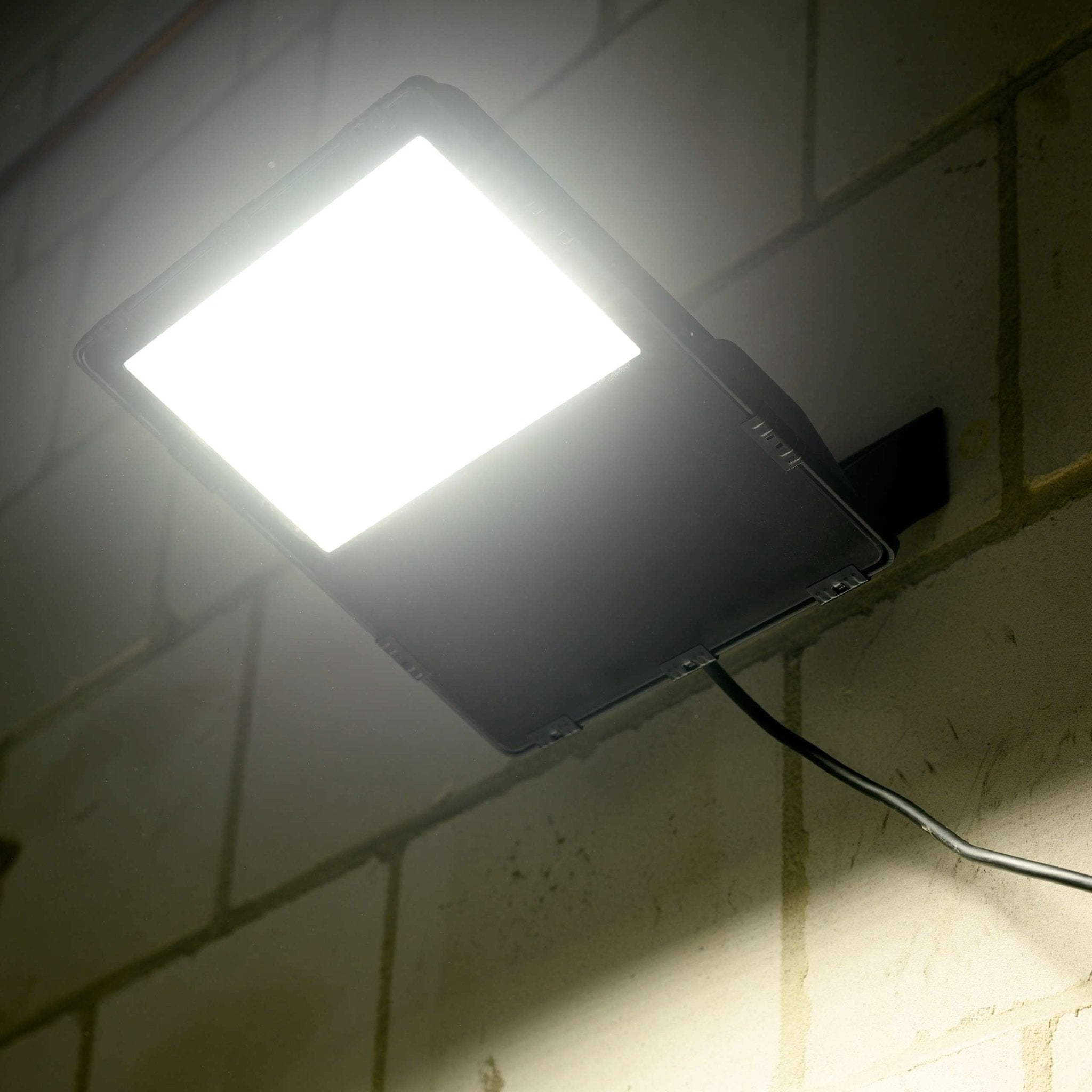 LED's Light pro Premium LED Floodlight 100W - Levensduur van 30 jaar - IP66 Waterdicht - 16000 lm Floodlights led.gl