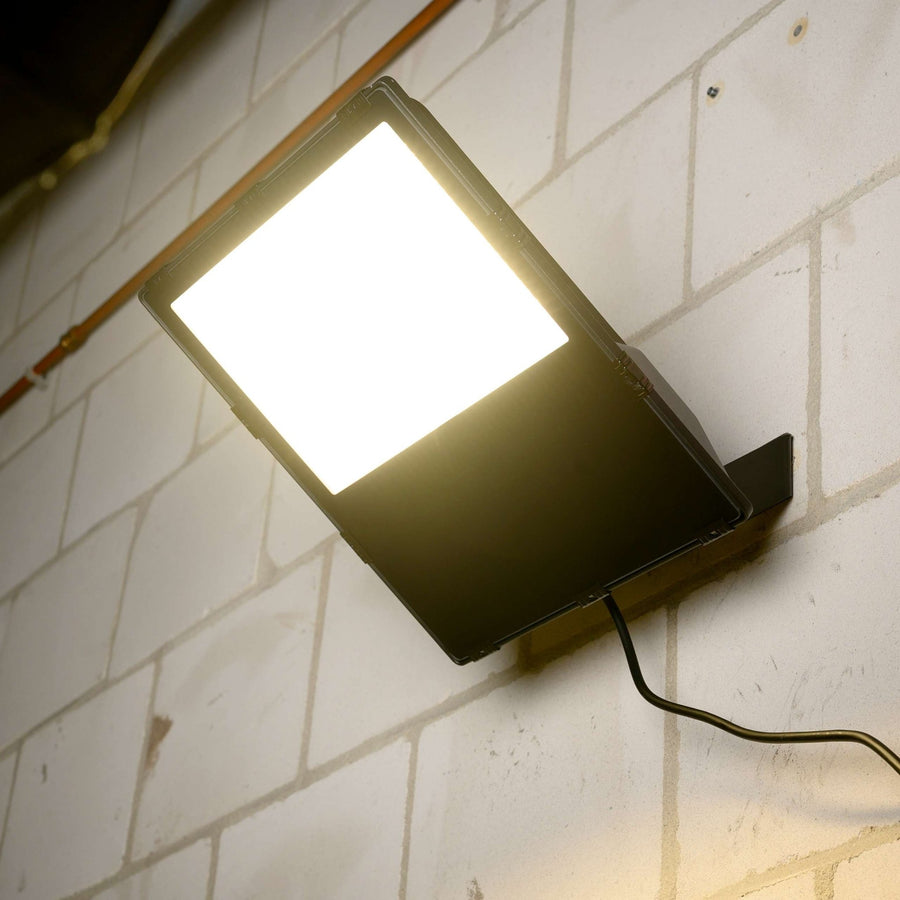 Premium LED Floodlight 200W - Levensduur van 30 jaar - IP66 Waterdicht - 32000 lm Floodlights led.gl