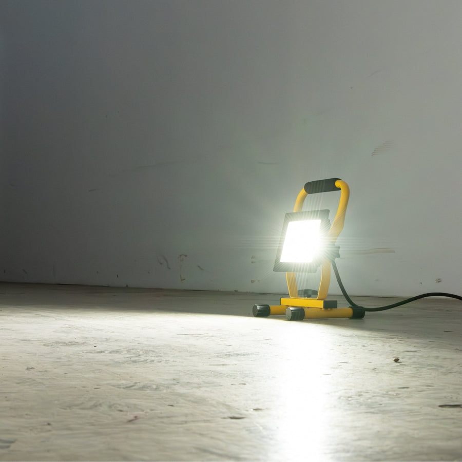 LED's Work 30W LED Werklamp Bouwlamp - Inklapbaar & Draaibaar - Stof- en waterbestendig - 2550 lm Lichtbronnen led.gl