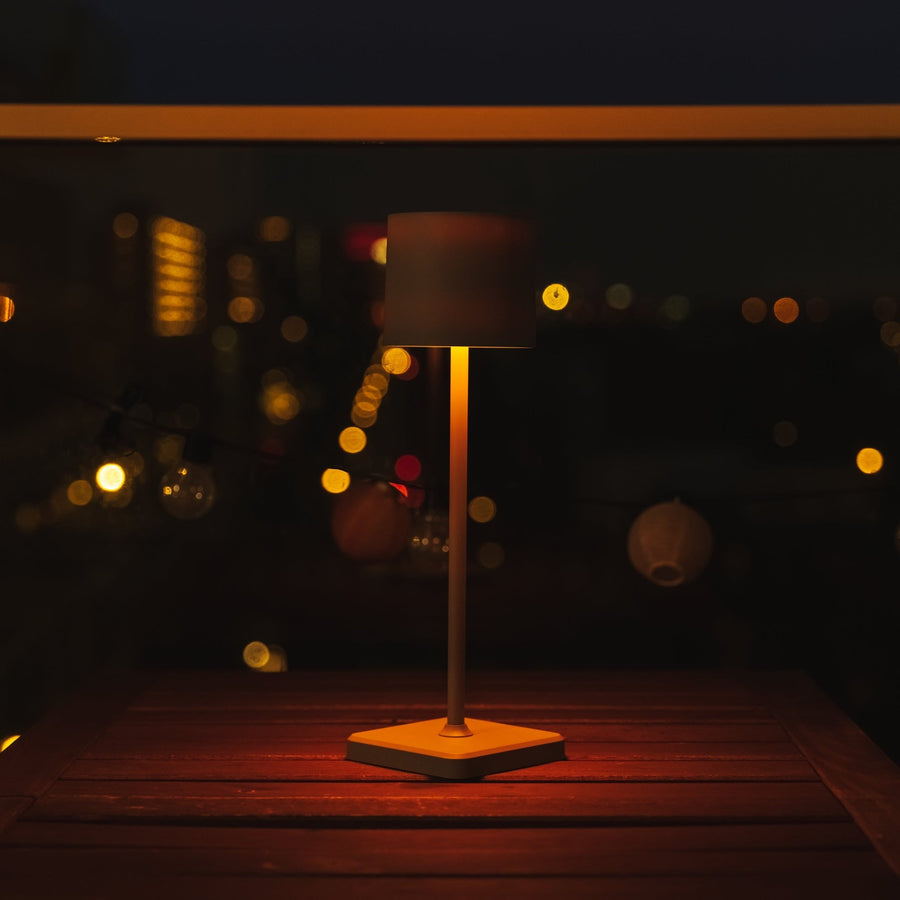 LED's Light Oplaadbare LED Tafellamp - Dimbaar via aanraking - Binnen en buiten - Grijs Tafellampenen led.gl