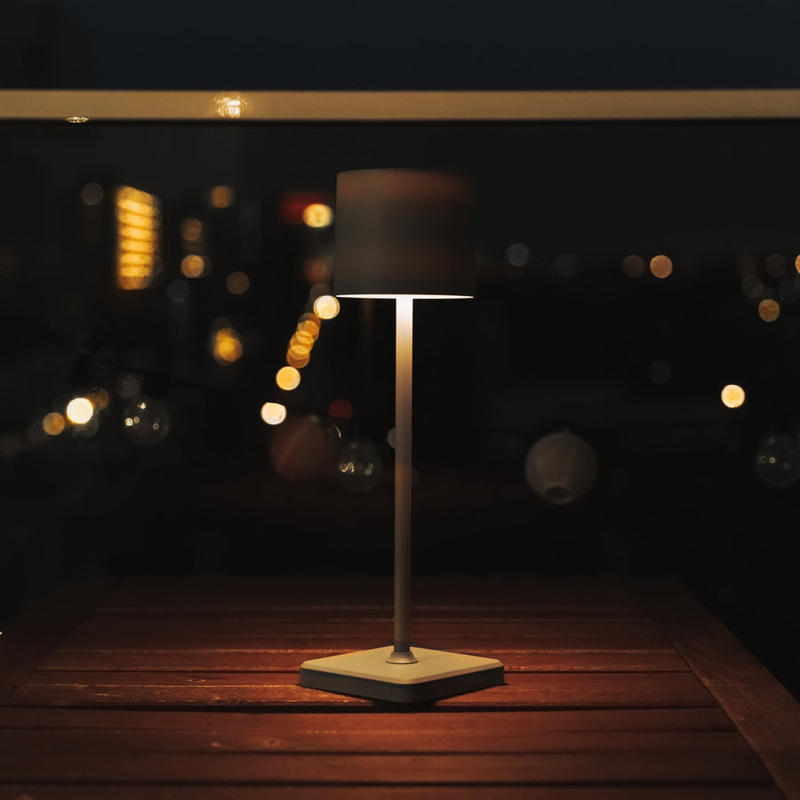 LED's Light Oplaadbare LED Tafellamp - Dimbaar via aanraking - Binnen en buiten - Grijs Tafellampenen led.gl